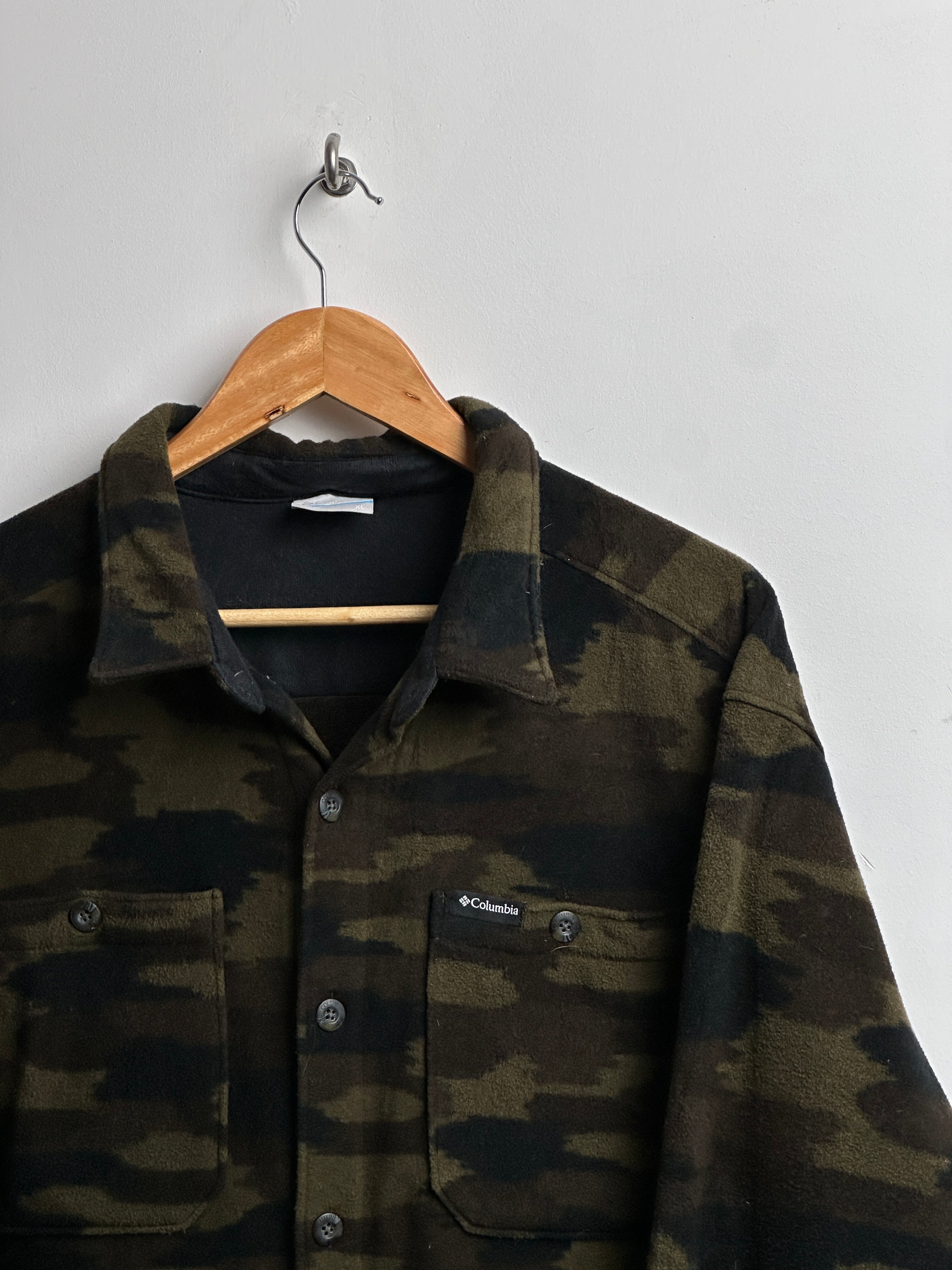 Columbia camo fleece button up