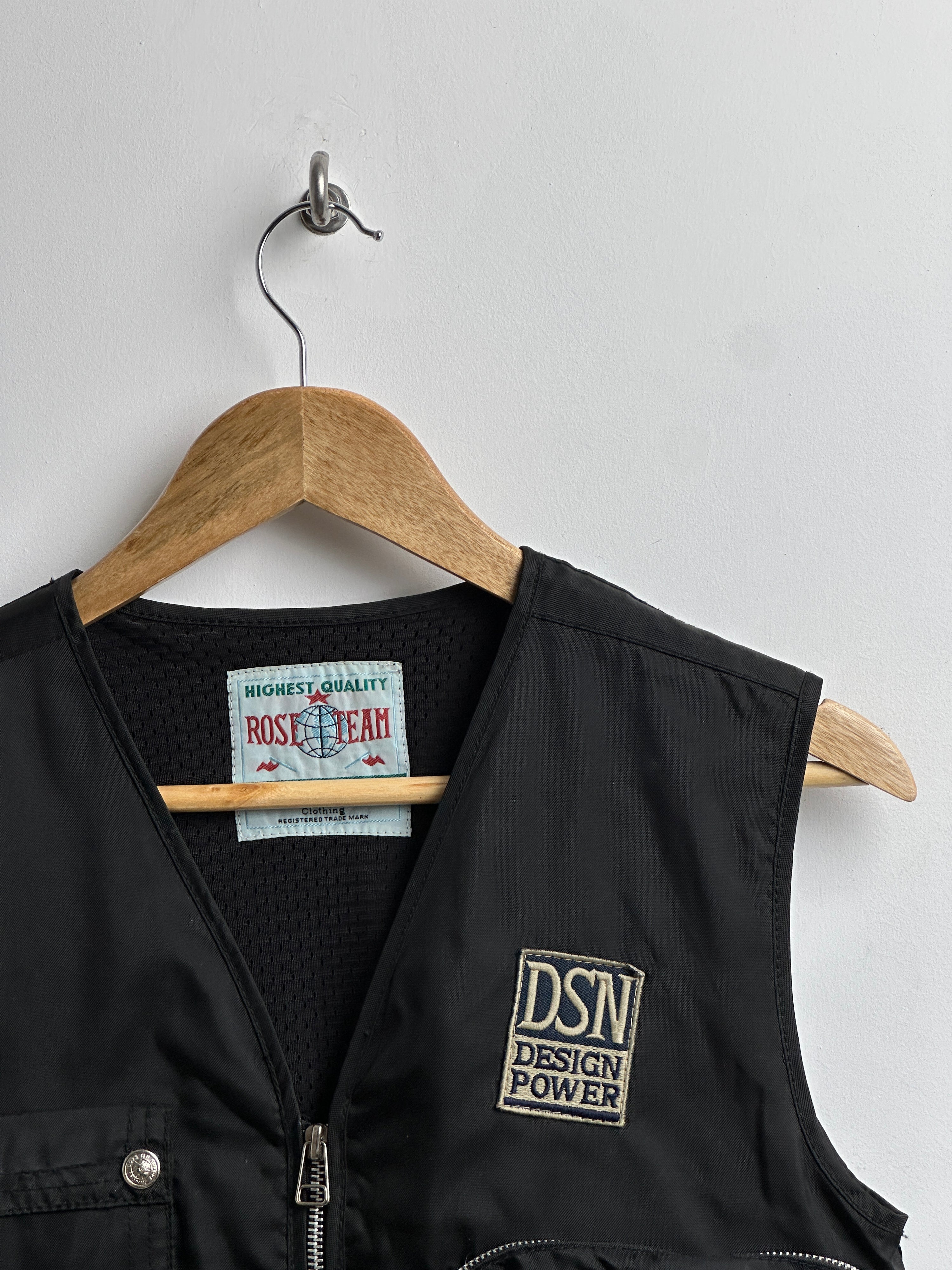 ROSE TEAM rainwear sportswear vest in black