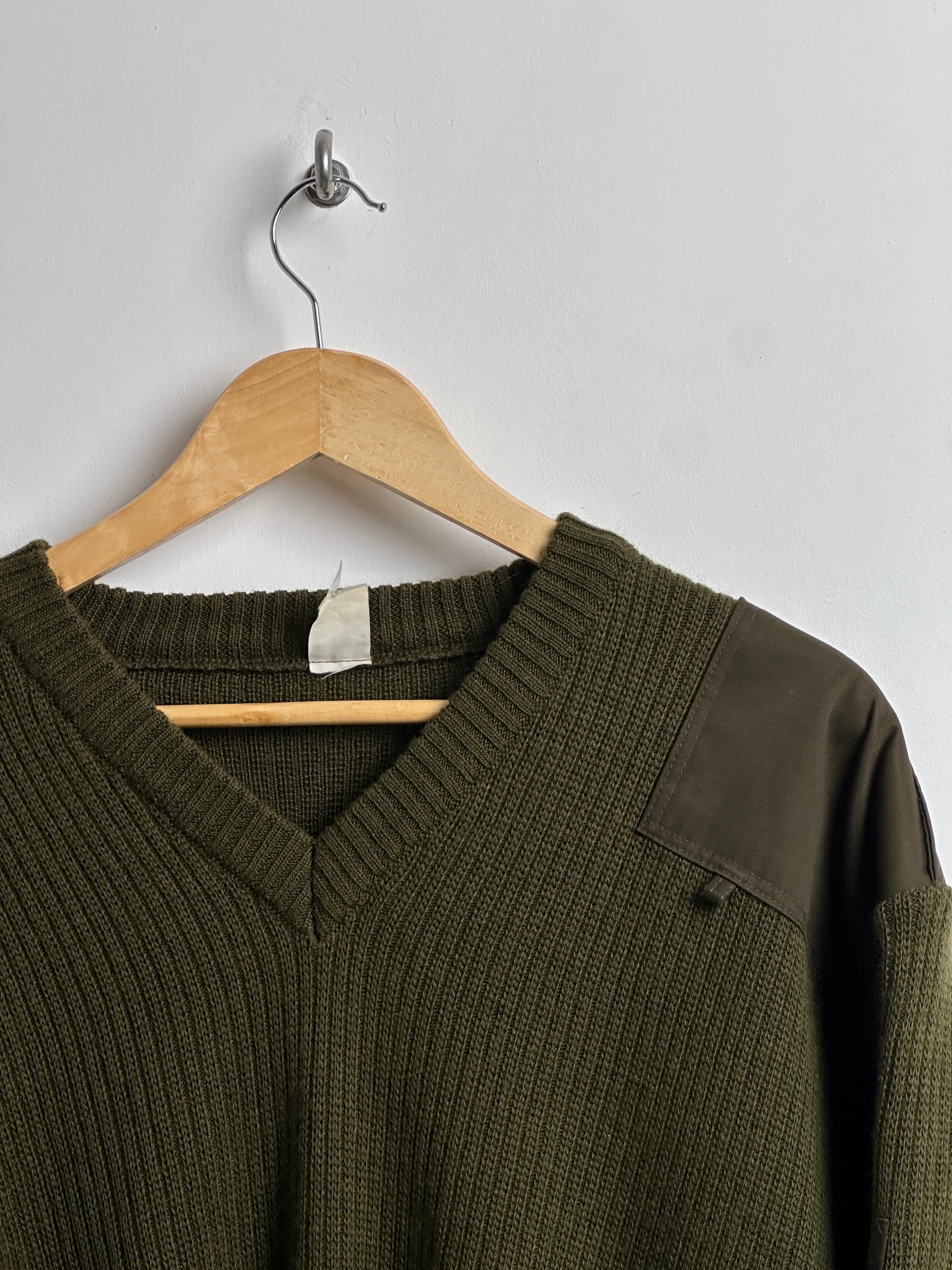 Army heavy-knit sweater in green