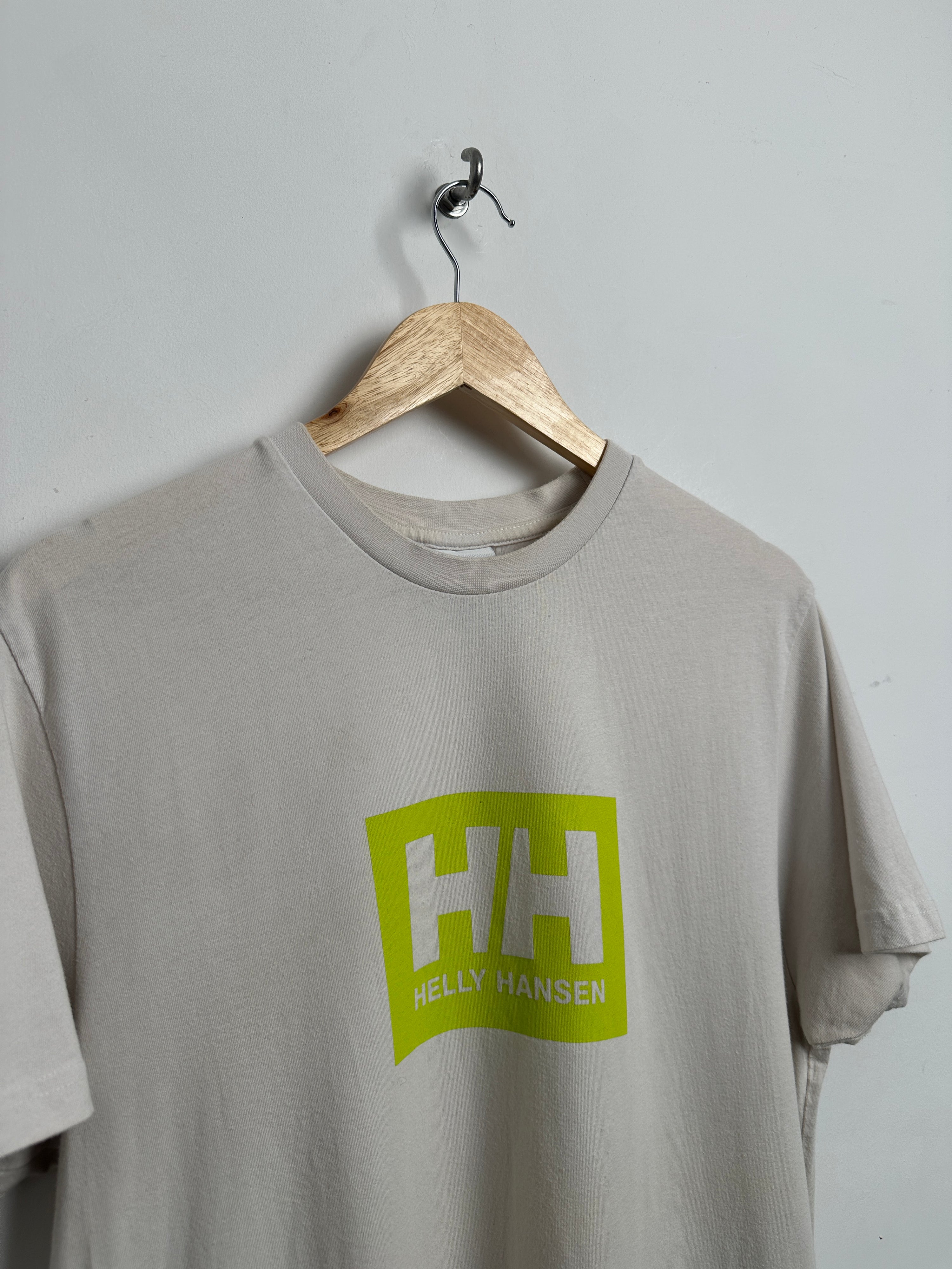 HELLY HANSEN white tee