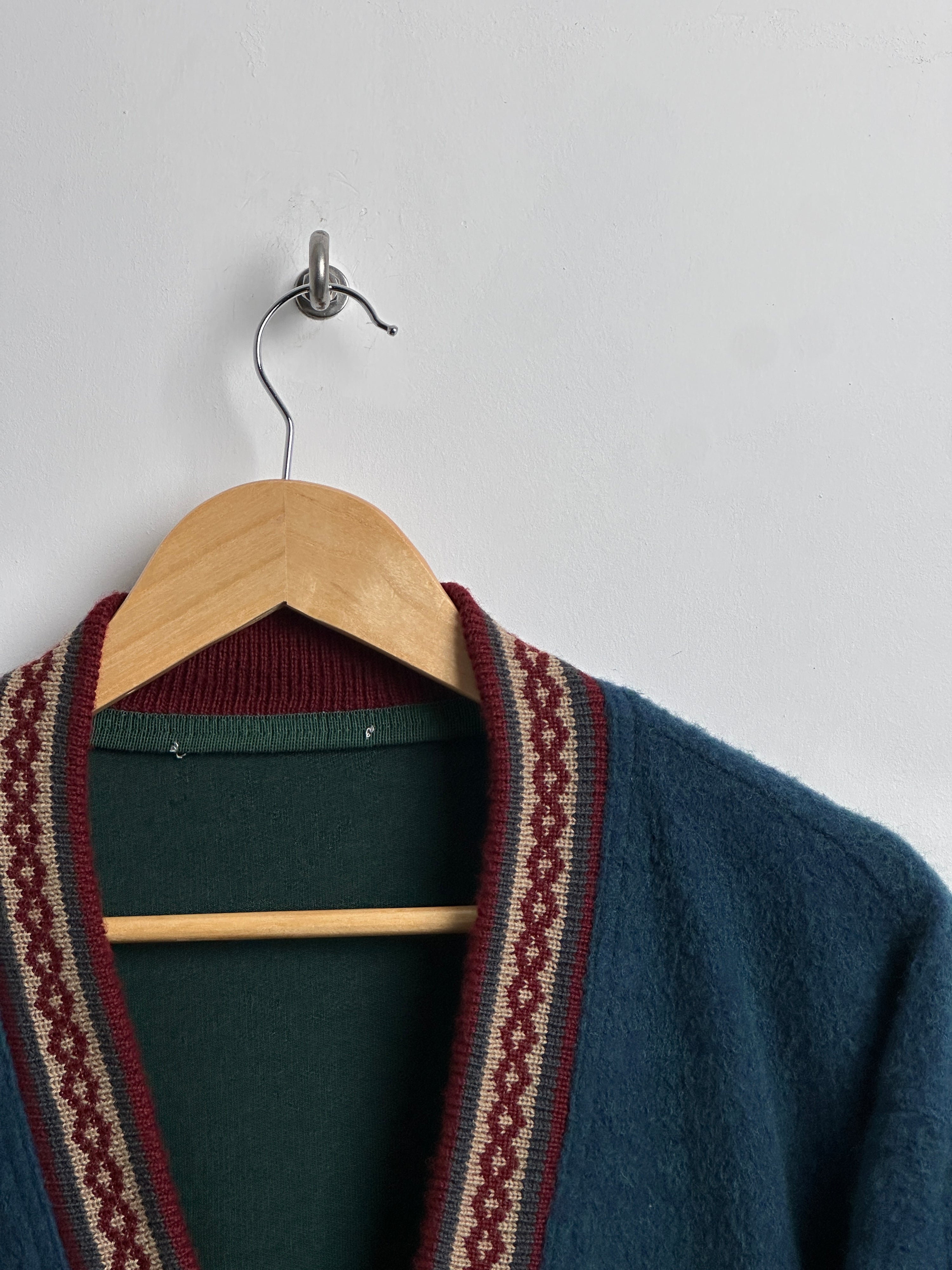 Vintage wool cardigan in blue and red